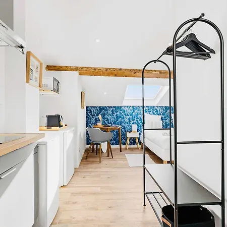 Azur - En Plein Centre De - Climatisation - Wifi - Proche Du Palais Des Festivals Et Des Commerces *