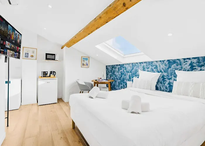 Azur - En Plein Centre De - Climatisation - Wifi - Proche Du Palais Des Festivals Et Des Commerces