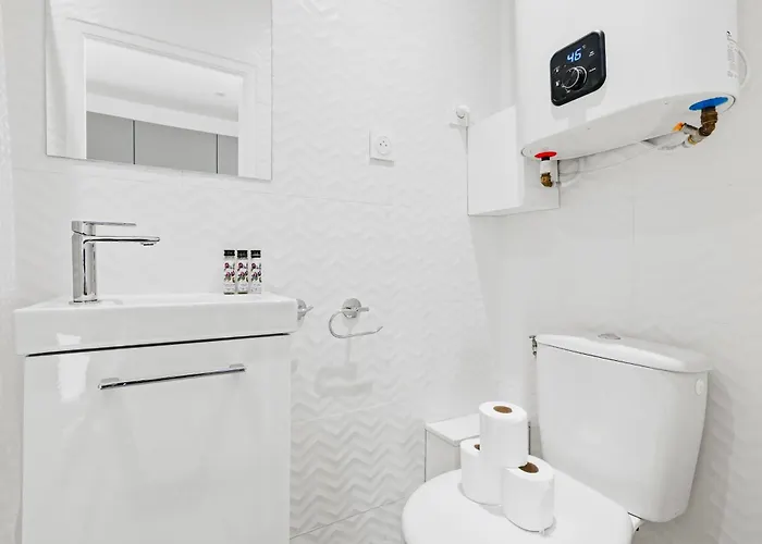 Azur - En Plein Centre De - Climatisation - Wifi - Proche Du Palais Des Festivals Et Des Commerces 公寓