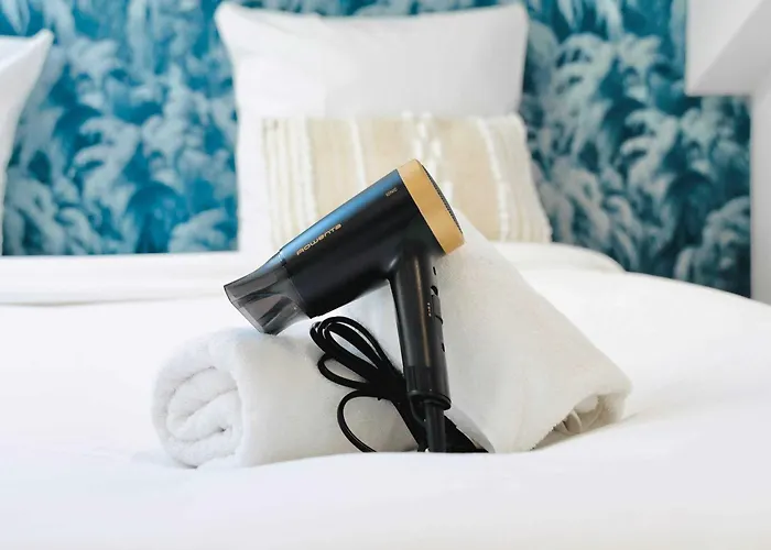 公寓 Azur - En Plein Centre De - Climatisation - Wifi - Proche Du Palais Des Festivals Et Des Commerces *