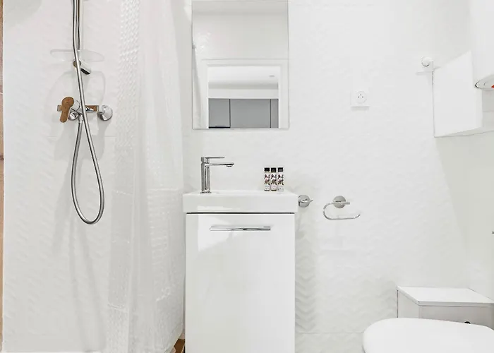 公寓 Azur - En Plein Centre De - Climatisation - Wifi - Proche Du Palais Des Festivals Et Des Commerces 戛纳