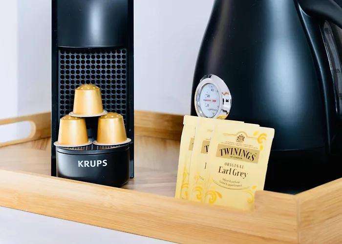 公寓 Azur - En Plein Centre De - Climatisation - Wifi - Proche Du Palais Des Festivals Et Des Commerces *