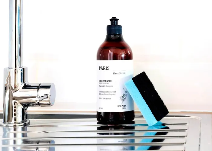 Azur - En Plein Centre De - Climatisation - Wifi - Proche Du Palais Des Festivals Et Des Commerces