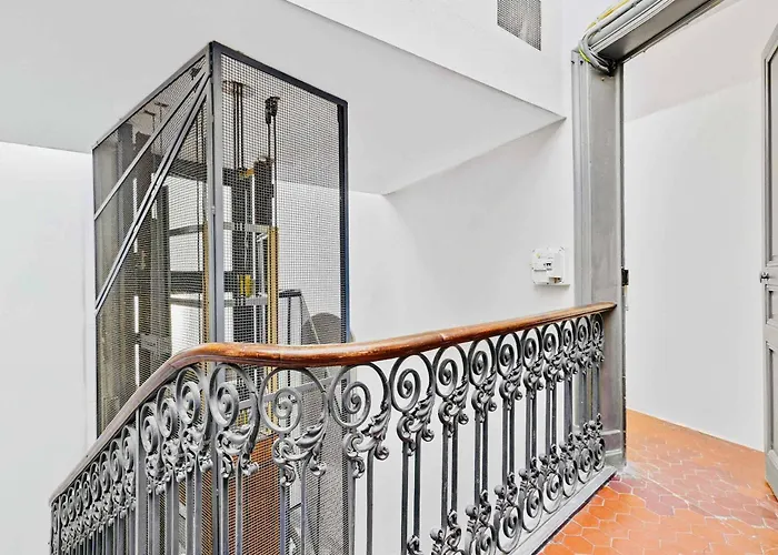 Azur - En Plein Centre De - Climatisation - Wifi - Proche Du Palais Des Festivals Et Des Commerces 公寓